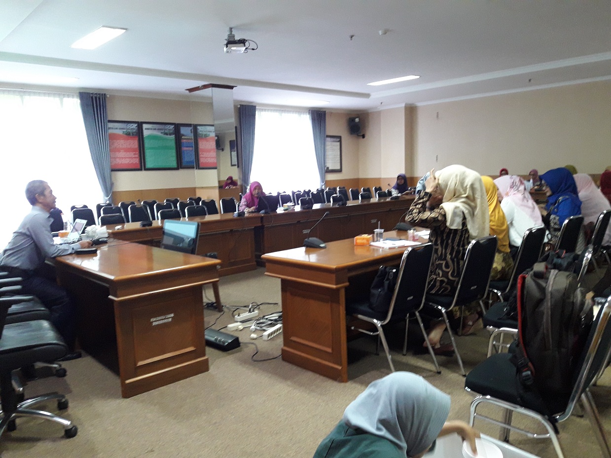 demo dan penyuluhan makanan pencegah kanker di darma wanita FIA UB Malang 